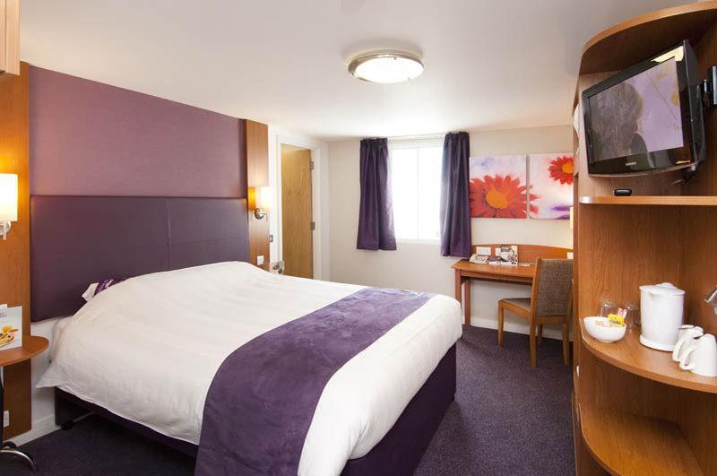 Premier Inn Thurrock East Grays Exterior foto